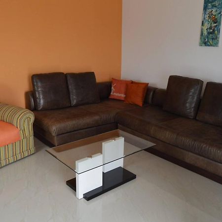 Apartamento T1 Mobiliado Com Wi-Fi Πράγια Εξωτερικό φωτογραφία