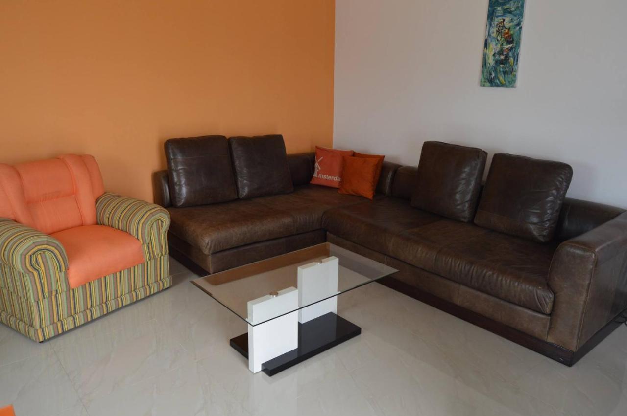Apartamento T1 Mobiliado Com Wi-Fi Πράγια Εξωτερικό φωτογραφία