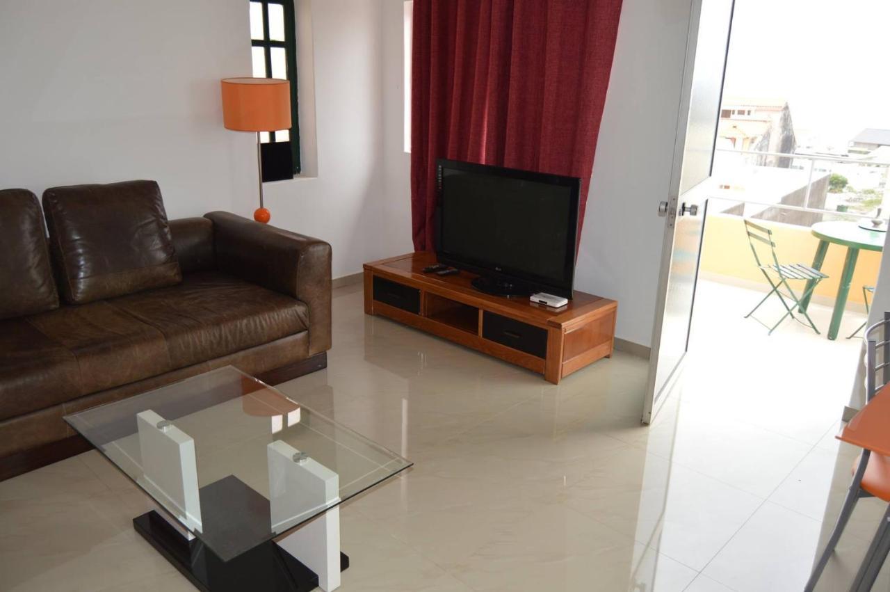 Apartamento T1 Mobiliado Com Wi-Fi Πράγια Εξωτερικό φωτογραφία